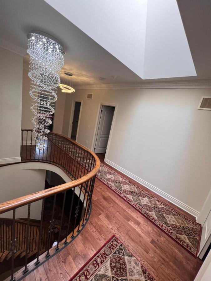 Spacious Detached In Μπράμπτον Εξωτερικό φωτογραφία